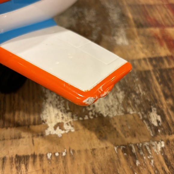 Disney Pixar wing controlled Dusty pilot remote control plane. - Picture 4 of 5